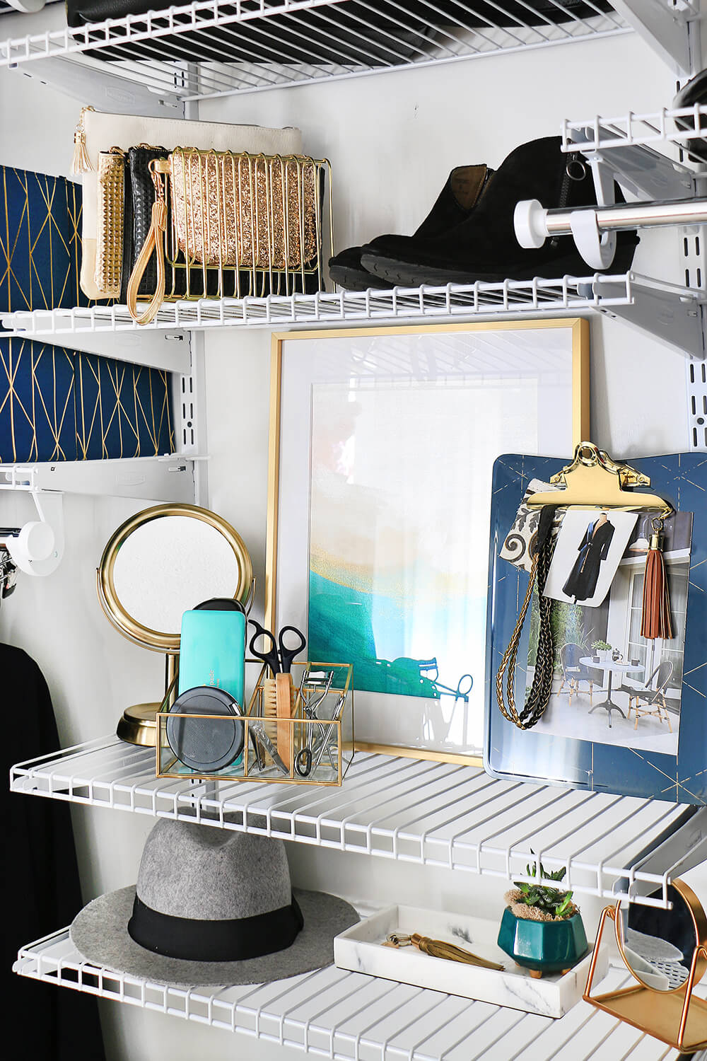 Closetwithartandaccessories Home Made By Carmona