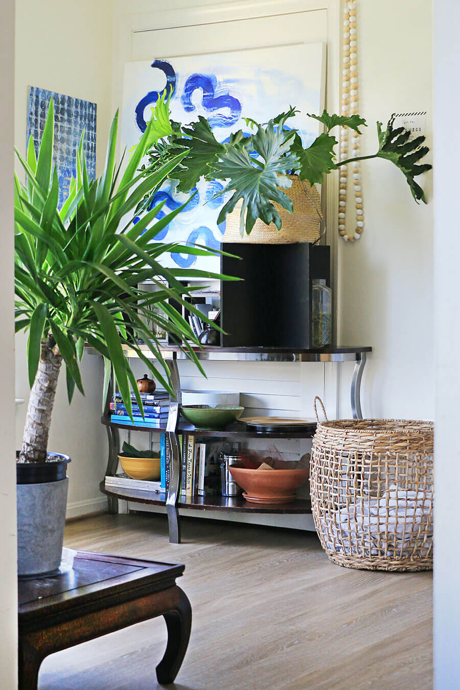 Small Touches In A Small Apartment Home Made By Carmona