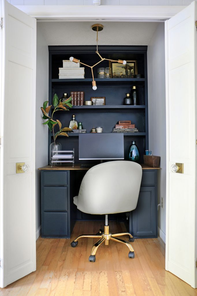 New Closet Office for Large Space