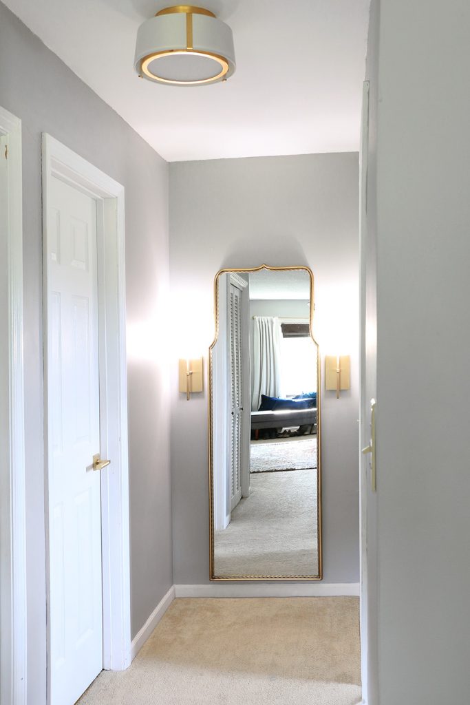 vanity nook with mirror