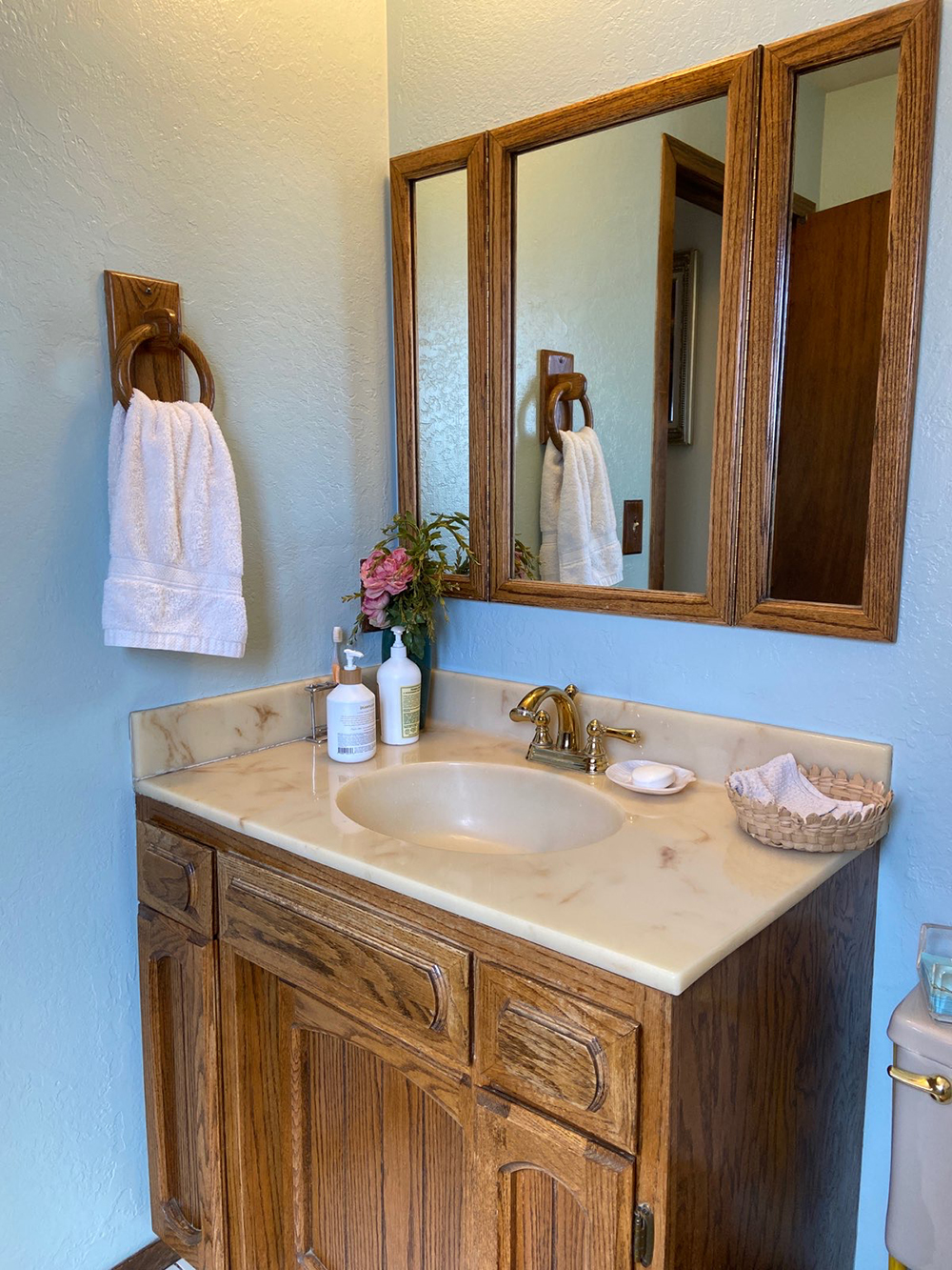 bathroom vanity