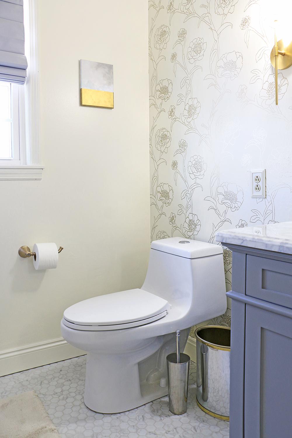 Bathroom toilet