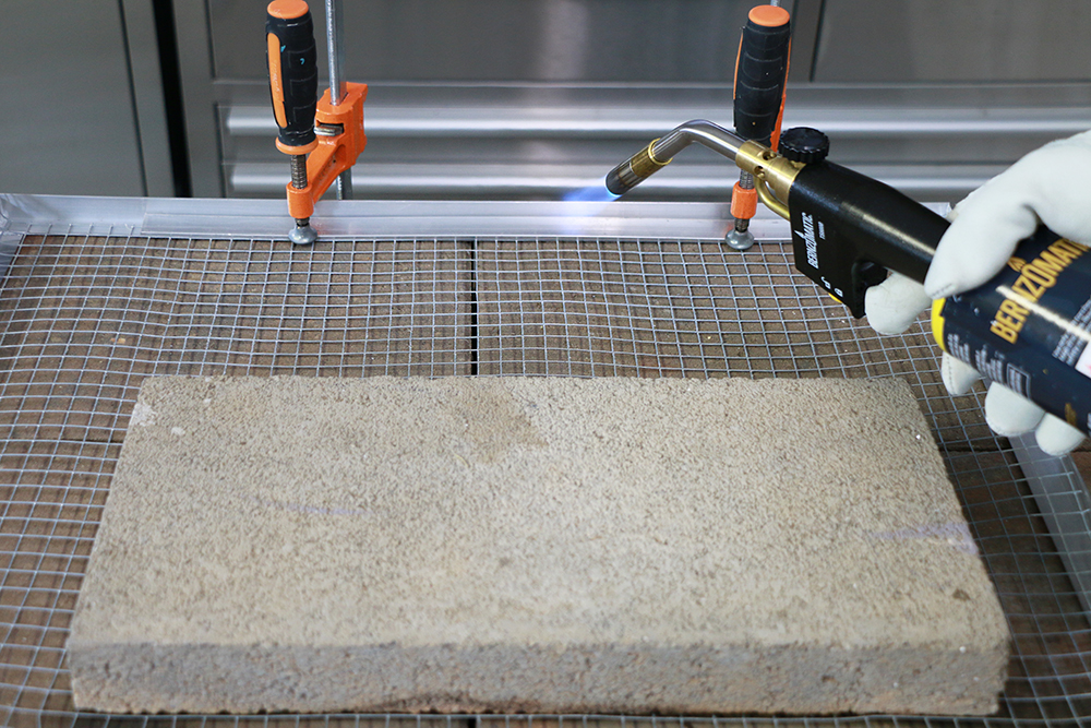 Soldering aluminum