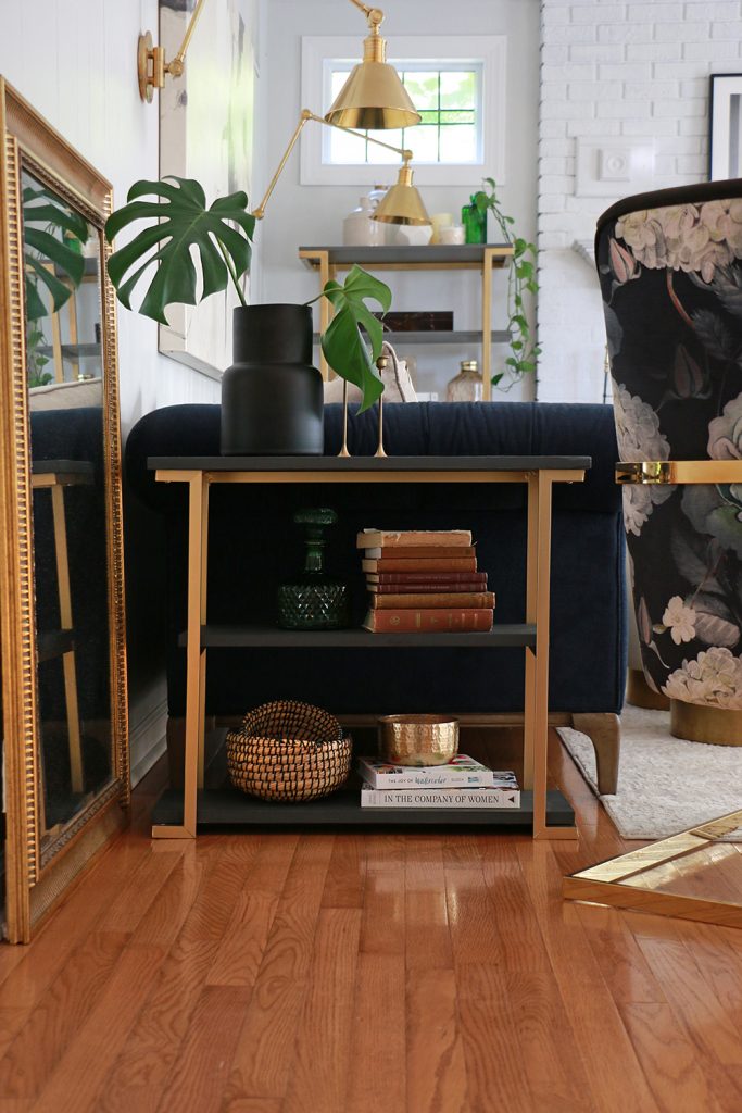 Mini DIY bookcase
