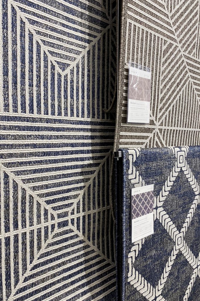 Outdoor area rugs