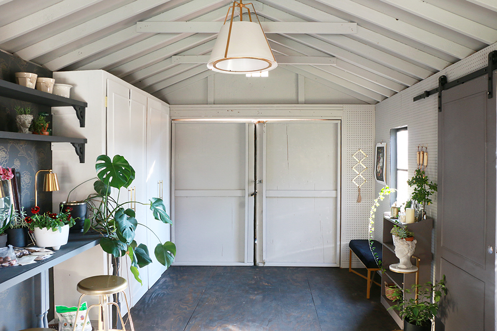 she shed interior and entrance